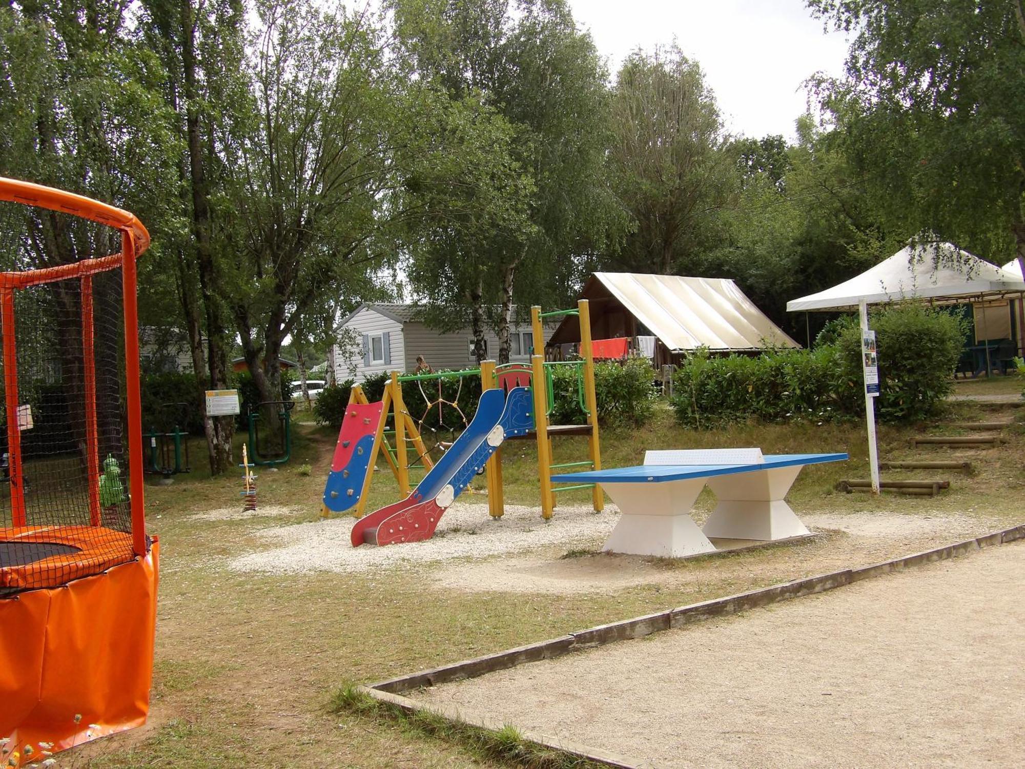 Camping Smile & Braudieres Mézières-sous-Lavardin Kültér fotó