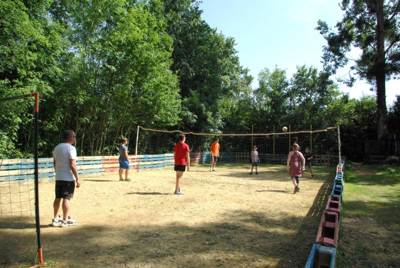 Camping Smile & Braudieres Hotel Mézières-sous-Lavardin Kültér fotó